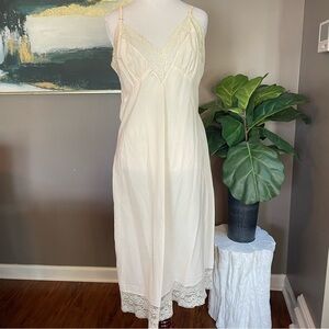 VINTAGE Felice Lingerie Slip Dress Cream Adjustable Straps Medium
